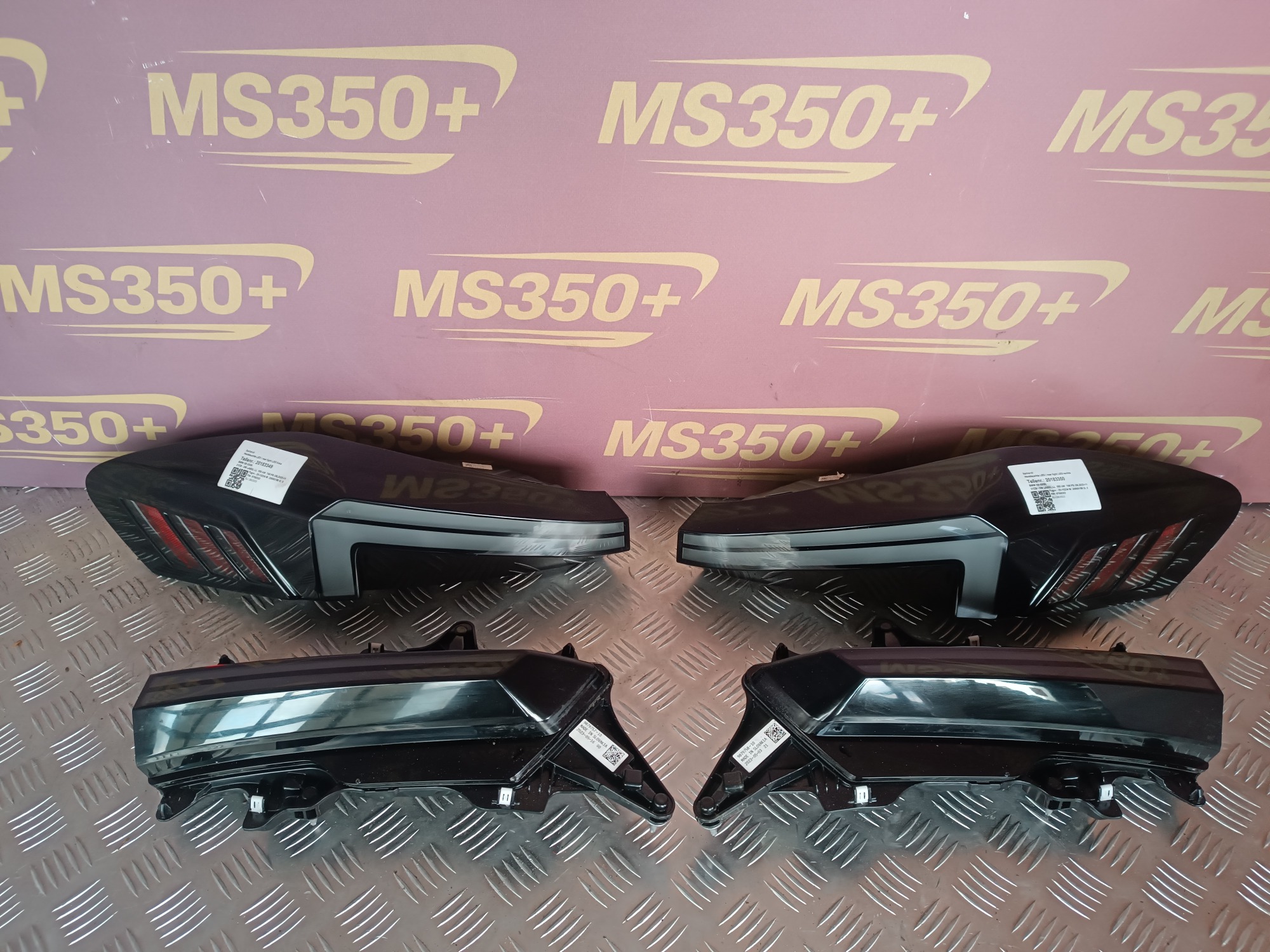Б/в Задний фонарь комплект BMW XM G09 - 1