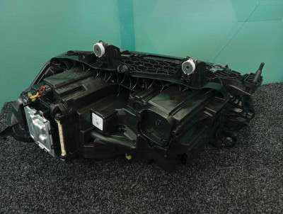 Б/у Фара передня права BMW X5 G05