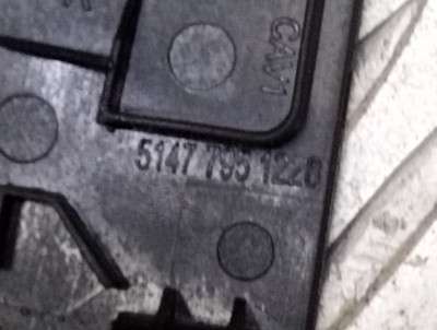 Б/у Накладка декоративна (молдинг) кришки (двері) багажника BMW X7 G07