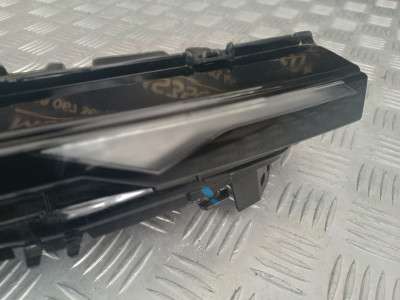 Б/у Фара передня права BMW XM G09