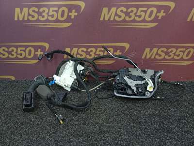 Б/у Замок дверей передньої лівої BMW X6 G06