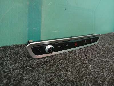 Б/у Блок кнопок в центральну консоль BMW X5 G05