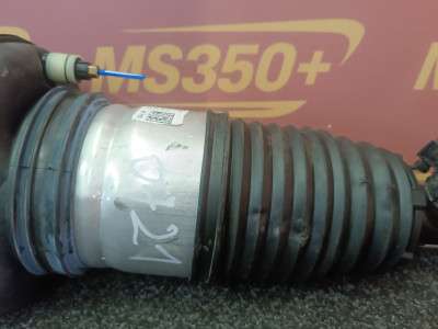 Б/у Пневмоподушка задня права BMW X7 G07