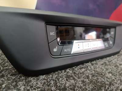 Б/у Панель керування клімат-контролю BMW X7 G07