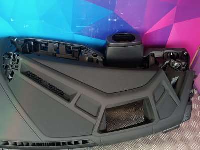 Б/у Торпедо (панель передня) BMW XM G09