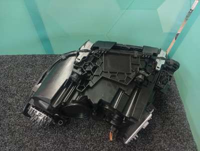 Б/у Фара передня права BMW X3 G01
