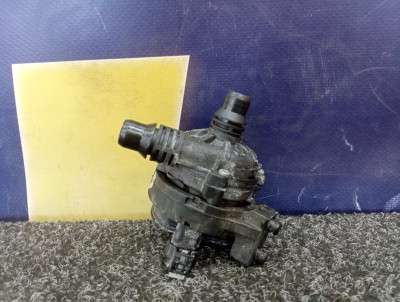 Б/у Насос водяний додатковий Mercedes