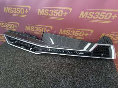 Б/у Дефлектор обдування салону центральний BMW X5M F95