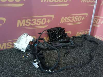 Б/у Замок дверей передньої лівої BMW X7 G07