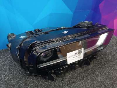 Б/у Фара передня права BMW X7 G07
