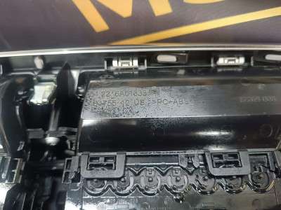 Б/в Дефлектор обдува салона центральный BMW X5 G05