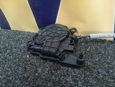Б/у Замок кришки (двері) багажника BMW X5 G05