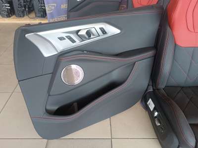 Б/в Салон (сидения) комплект BMW XM G09