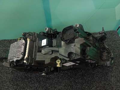 Б/у Фара передня права BMW X5 G05