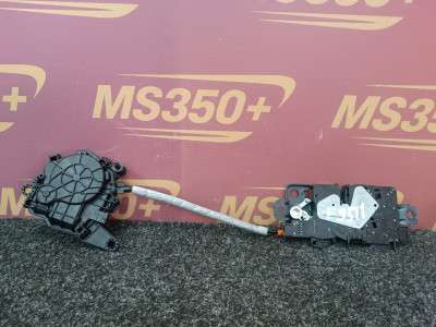 Б/у Замок кришки (двері) багажника BMW X5M F95
