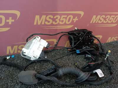 Б/у Замок дверей передньої лівої BMW X5 G05