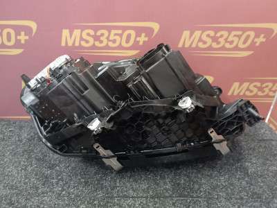 Б/у Фара передня ліва BMW X5 G05