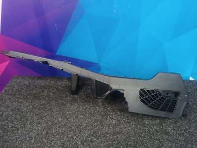 Б/у Накладка на шторку бокових дверей права BMW X5 G05