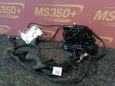 Б/у Замок дверей передньої лівої BMW X5 G05