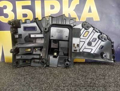 Б/в Кронштейн (крепление) заднего бампера правый BMW XM G09