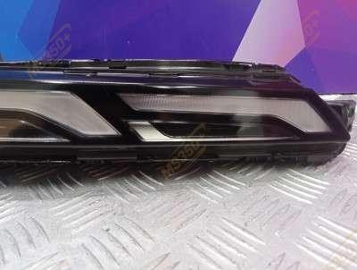 Б/у Фара передня права BMW X7 G07