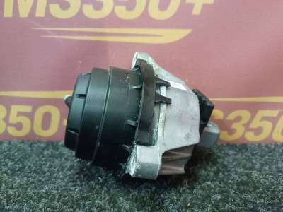 Б/у Подушка двигуна права BMW X5 G05