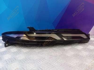 Б/у Фара передня права BMW X7 G07
