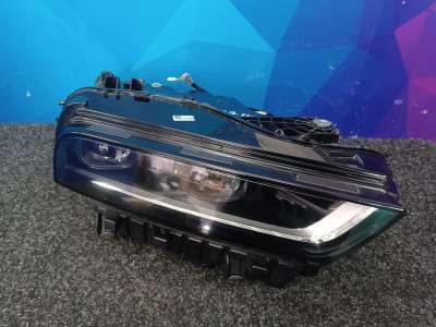 Б/у Фара передня права BMW X7 G07