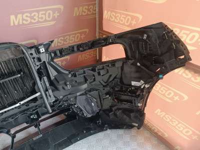 Б/у Бампер передній BMW X7 G07