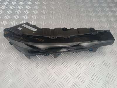 Б/у Фара передня права BMW XM G09