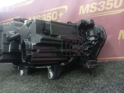 Б/у Фара передня ліва BMW X5 G05