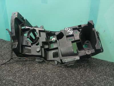 Б/у Кронштейн (кріплення) заднього бампера правий BMW X7 G07