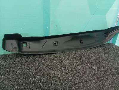 Б/у Ущільнювач крила BMW XM G09