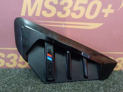 Б/у Накладка декоративна (молдинг) переднього правого крила BMW X5M F95