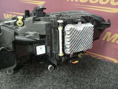 Б/у Фара передня права BMW X5 G05
