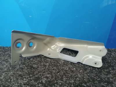 Б/у Кронштейн (кріплення) крила лівий BMW X5 G05