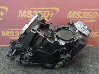 Б/у Фара передня права BMW X3 G01