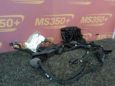 Б/у Замок дверей передньої лівої BMW X5 G05