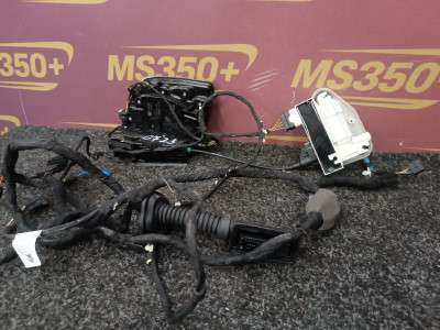 Б/у Замок дверей передньої правої BMW X7 G07