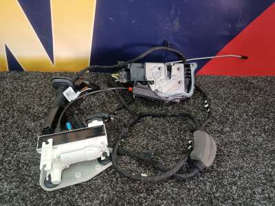 Б/у Замок дверей задньої правої BMW X5 G05