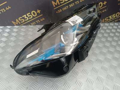 Б/у Фара передня права BMW X5 G05
