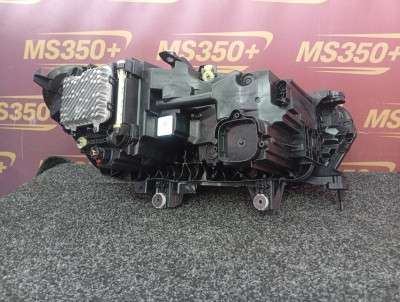 Б/у Фара передня ліва BMW X5 G05