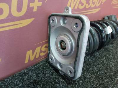 Б/в Амортизатор подвески задний правый BMW X5M F95