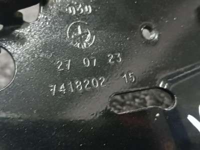 Б/у Петля капота права BMW XM G09