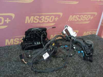 Б/у Замок дверей передньої правої BMW X5M F95