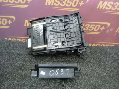 Б/у Підсклянник BMW X5 G05