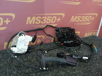 Б/у Замок дверей задньої лівої BMW X5 G05
