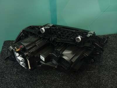 Б/у Фара передня права BMW X5 G05