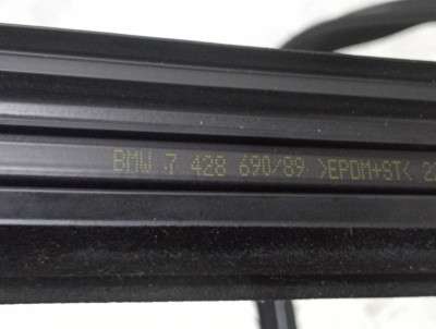 Б/у Ущільнювач дверей задній лівий BMW X5 G05