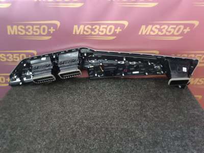 Б/у Дефлектор обдування салону центральний BMW X5M F95